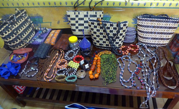 Sampling of tems on the display table