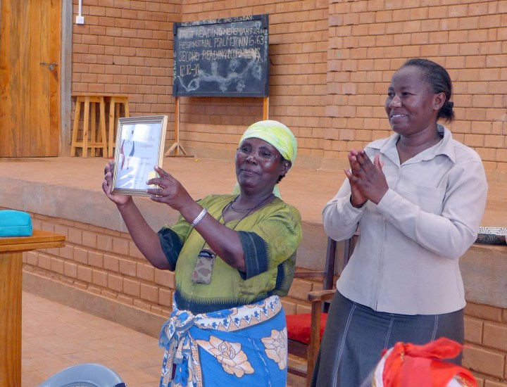 Nyumbani Shusus get the Tuko Pamoja certificate